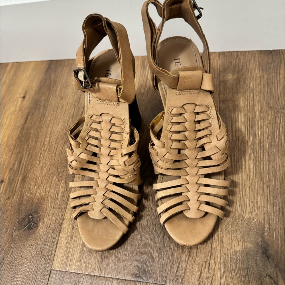 Merona Tan Sandals Stylish Comfortable Footwear